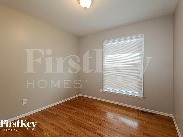 1432 Glenmeade Dr — Photo 11