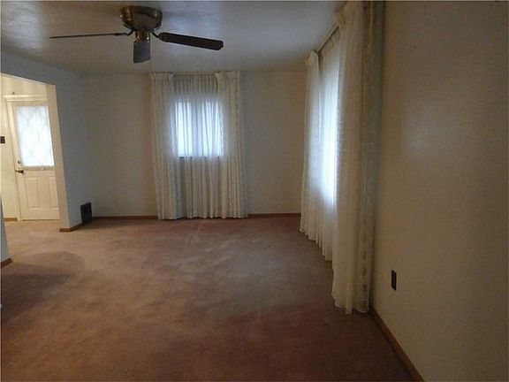 2nd image of 6073 Pleasant St