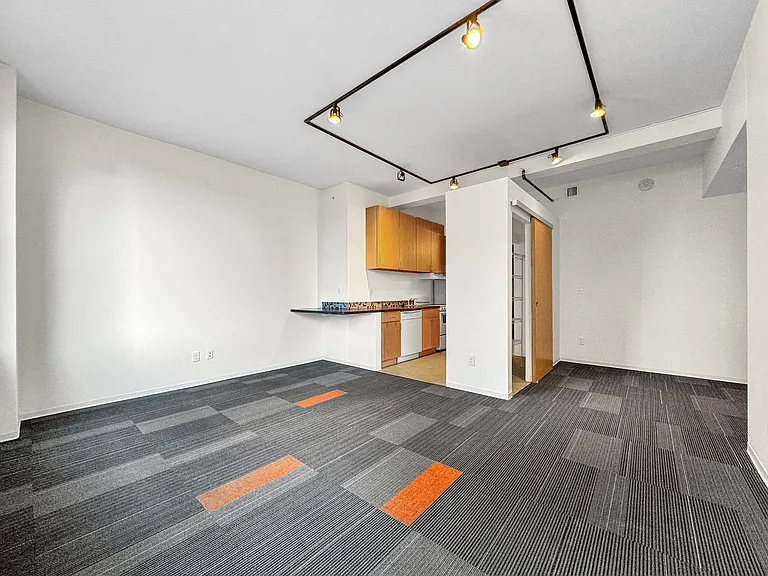 The Des Moines Building — Photo 24