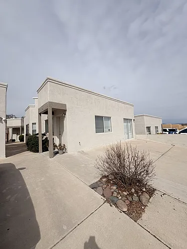 2637 N San Lorenzo Dr #6 Photo 1