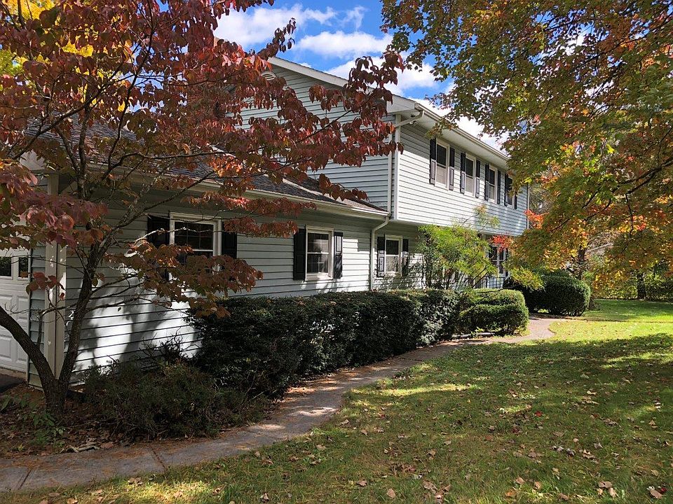 1st image of 813 McBryde Dr