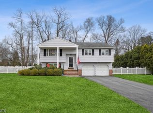 30 Roscoe Ave, Madison, NJ 07940