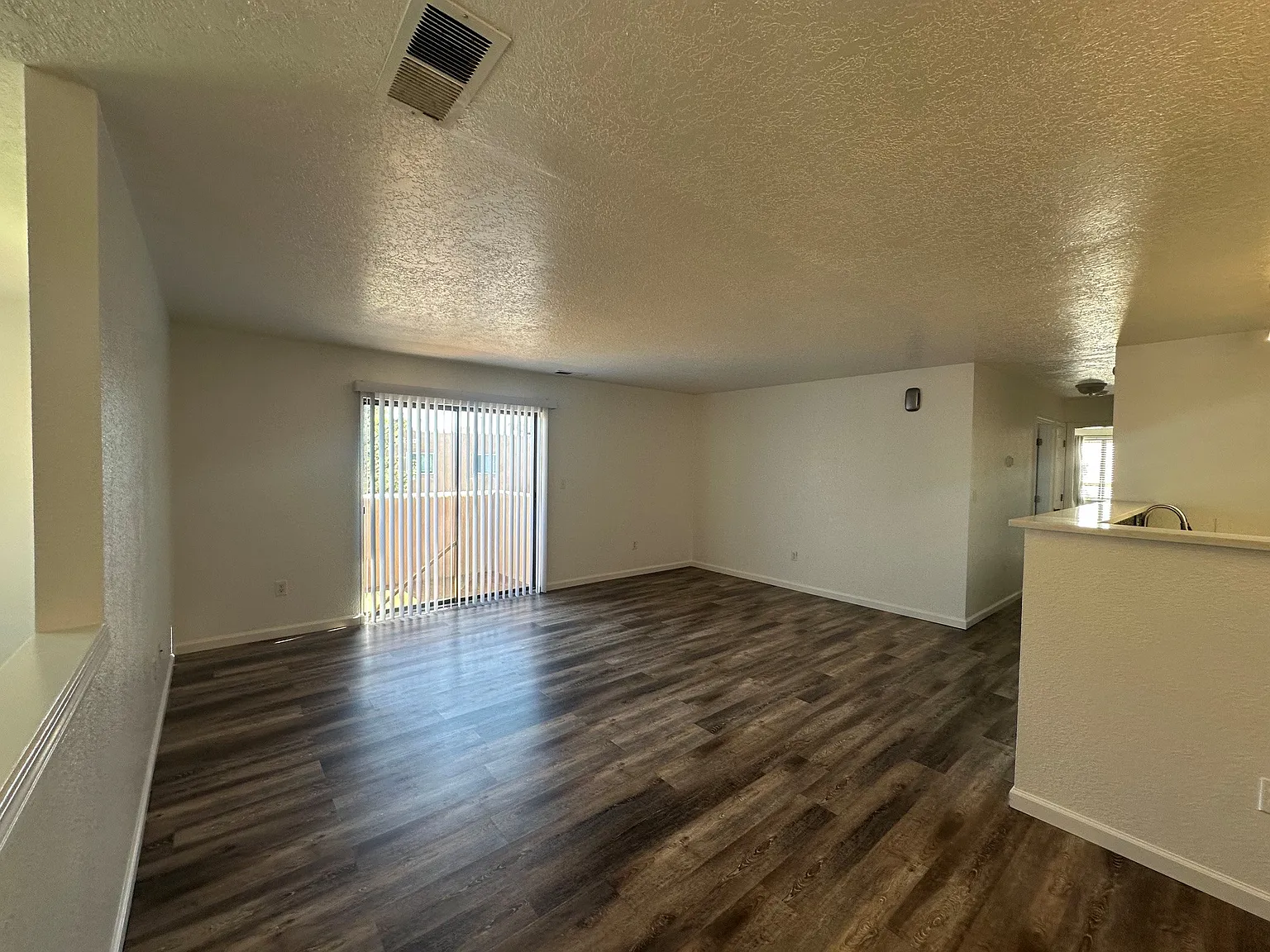 4801 Irving Blvd NW — Photo 4