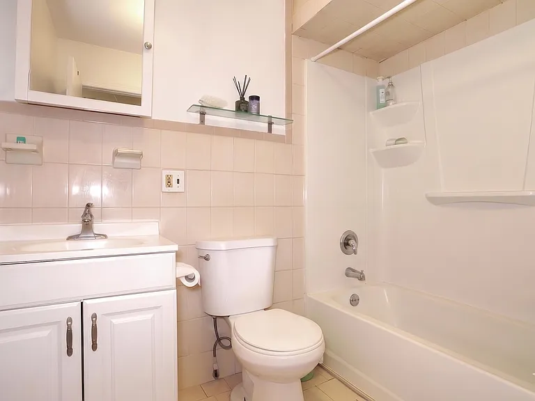 502 Central Ave #B1 — Photo 10