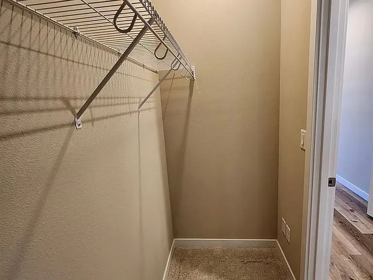 5333 NW Torchcrest Pl — Photo 6