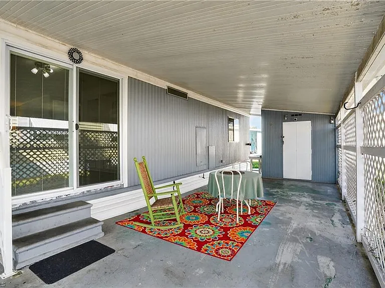 125 Kim Dr #125 — Photo 3