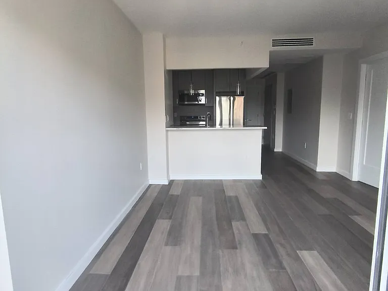 112 Seaman Ave #6A — Photo 5