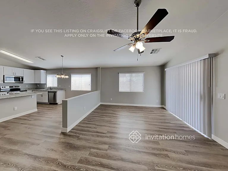 1834 S 106th Ave — Photo 6