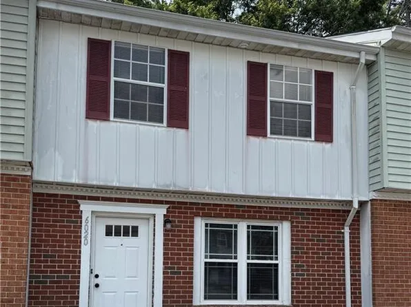 6020 Edgelake Dr, Virginia Beach, VA 23464