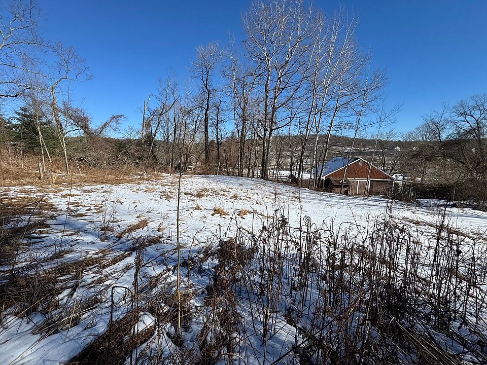 1st image of 130 Stebbins Rd