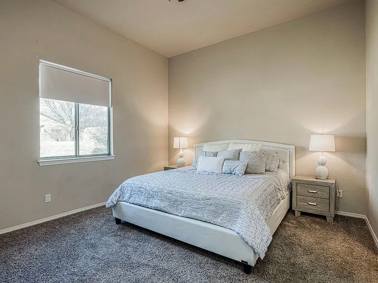 7413 Red Cedar Dr — Photo 31