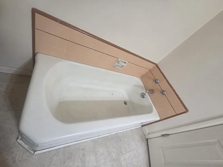 2420 E Pontiac Way — Photo 25