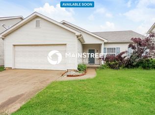 6617 Timberbend Dr, Louisville, KY 40229