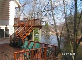 76 Gay St, Needham, MA 02492