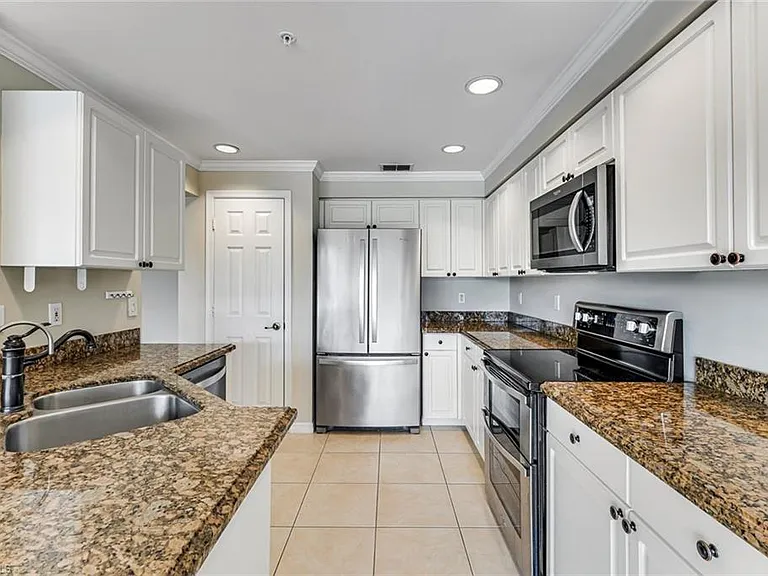 7756 Gardner Dr #102 — Photo 9