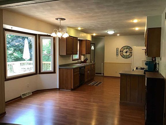 4th image of 4730 Dellview Dr