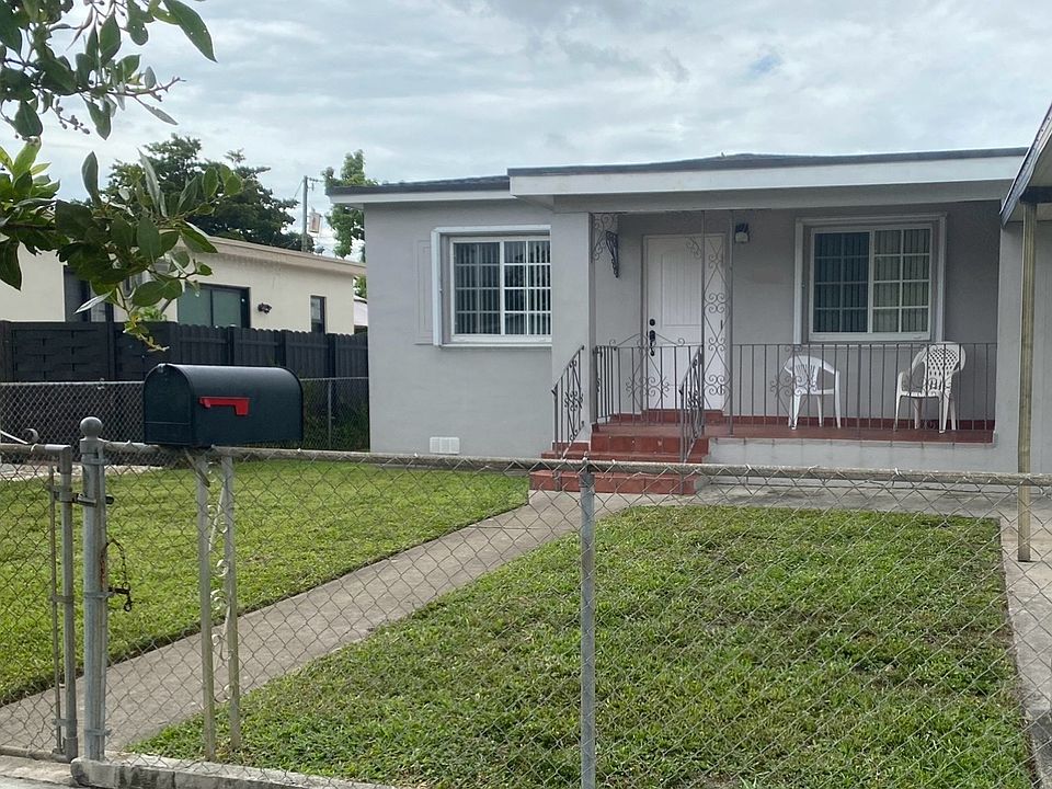 Front View/Porch/Carport