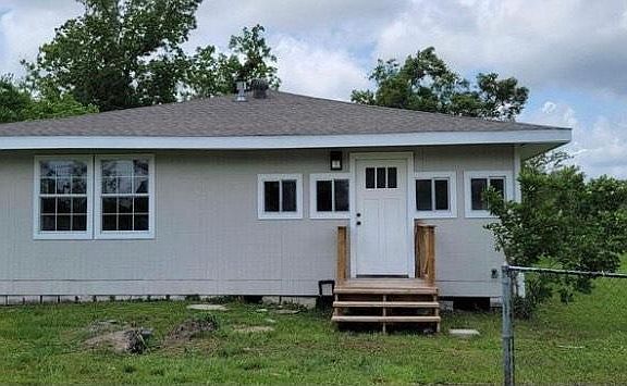 2nd image of 107 Forest Dr #A