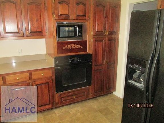 4th image of 828 Jacks Hill Rd