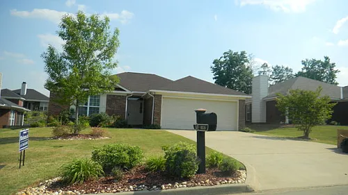 8028 Garrett Pines Dr Photo 1