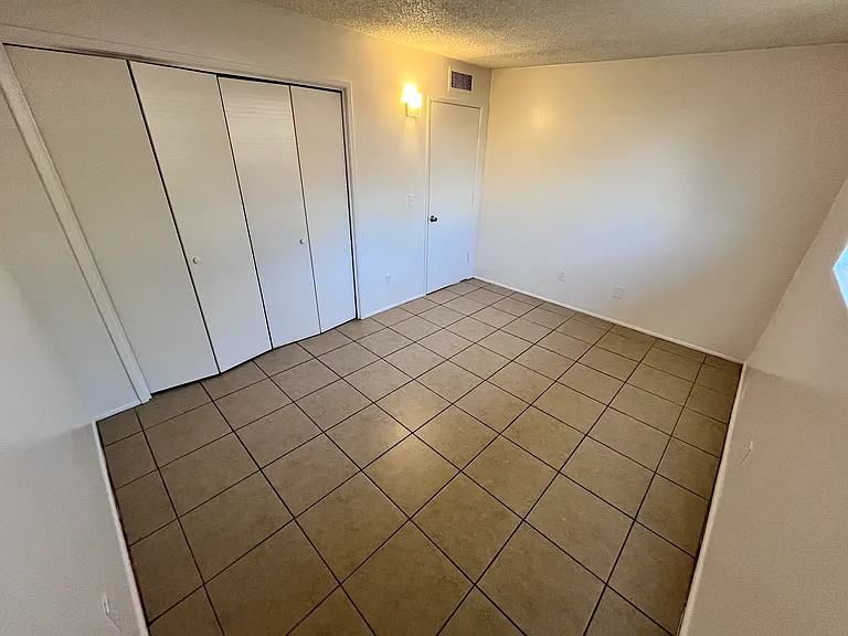 1501 E Fort Lowell Rd #F — Photo 10