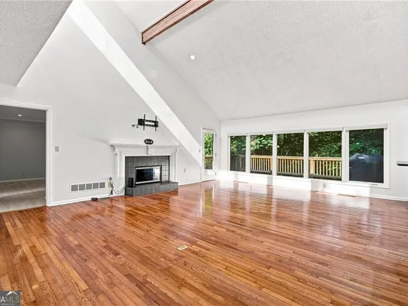715 Laketop Way, Roswell, GA 30076