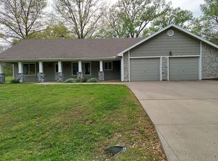 1319 Spruce St, Eudora, KS 66025