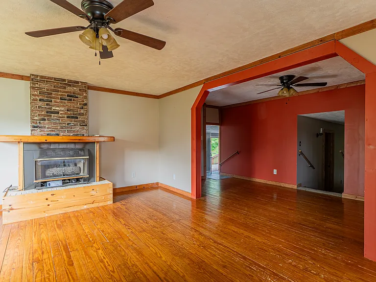 460 Lansing Edmond Rd — Photo 33