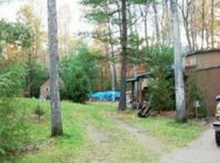 2253 Lakeshore Dr, Gladwin, MI 48624
