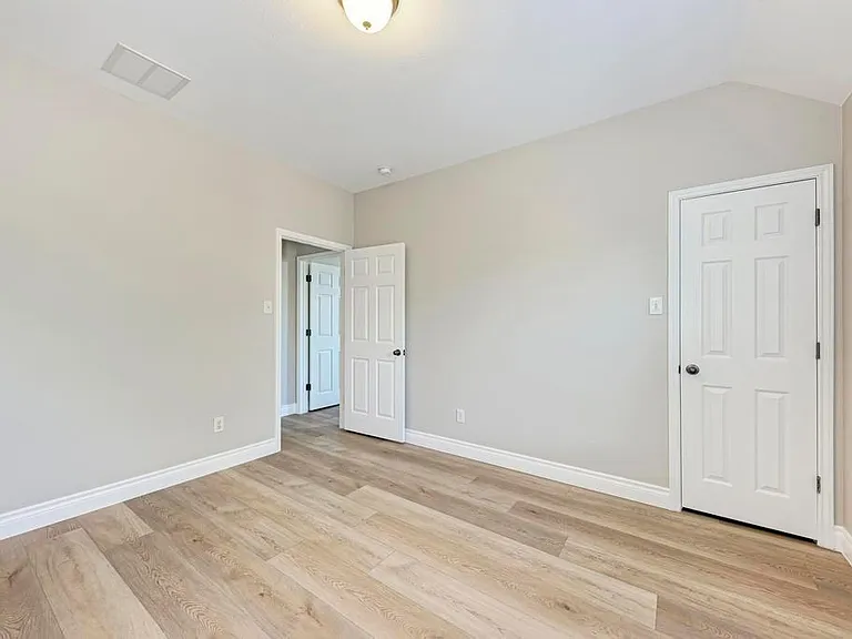 6805 Barstow Ct — Photo 29