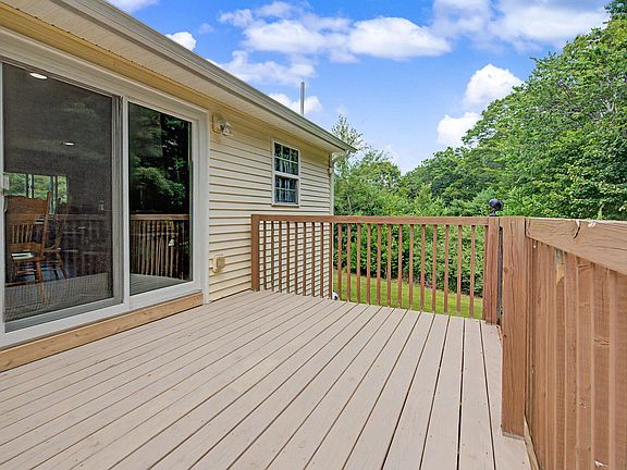 5th image of 55 Hillcrest Avenue