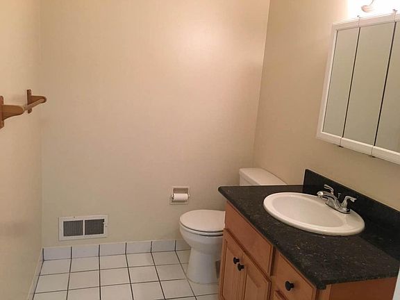 2nd image of 10667 Gardena Ct