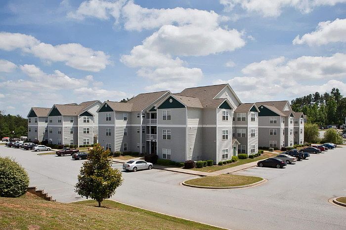 1st image of 221 Campus Dr #4