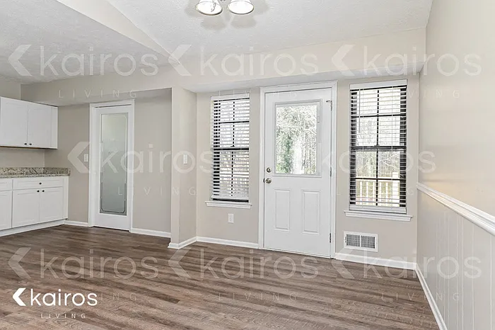 4631 Cedar Brook Dr SE — Photo 5