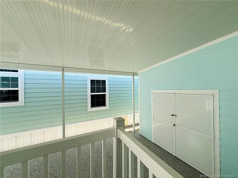 35 NE Nautical Dr — Photo 33