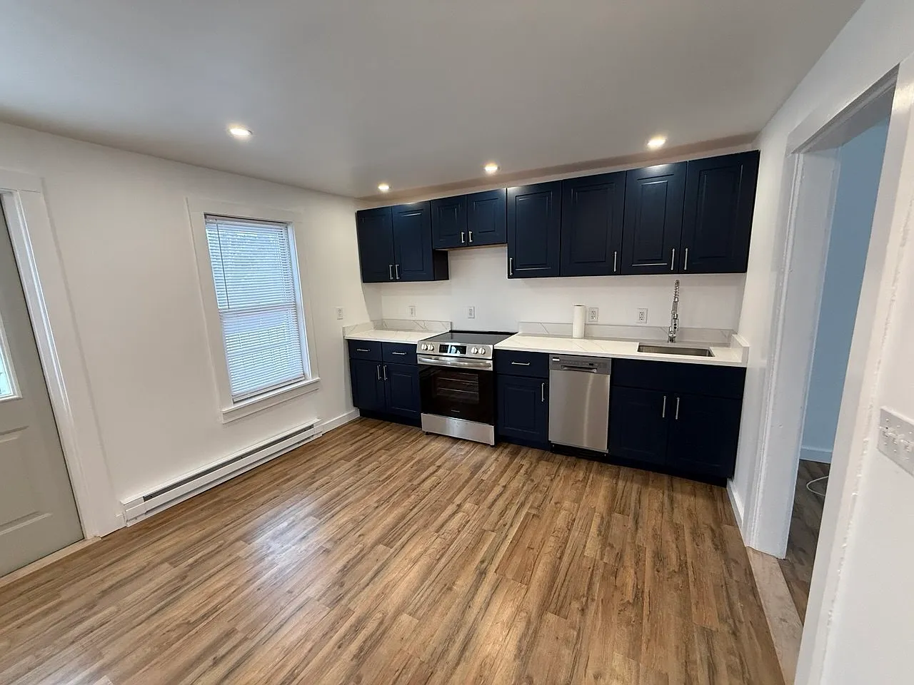 1 bed, 800 sqft, $1,495 — Photo 1