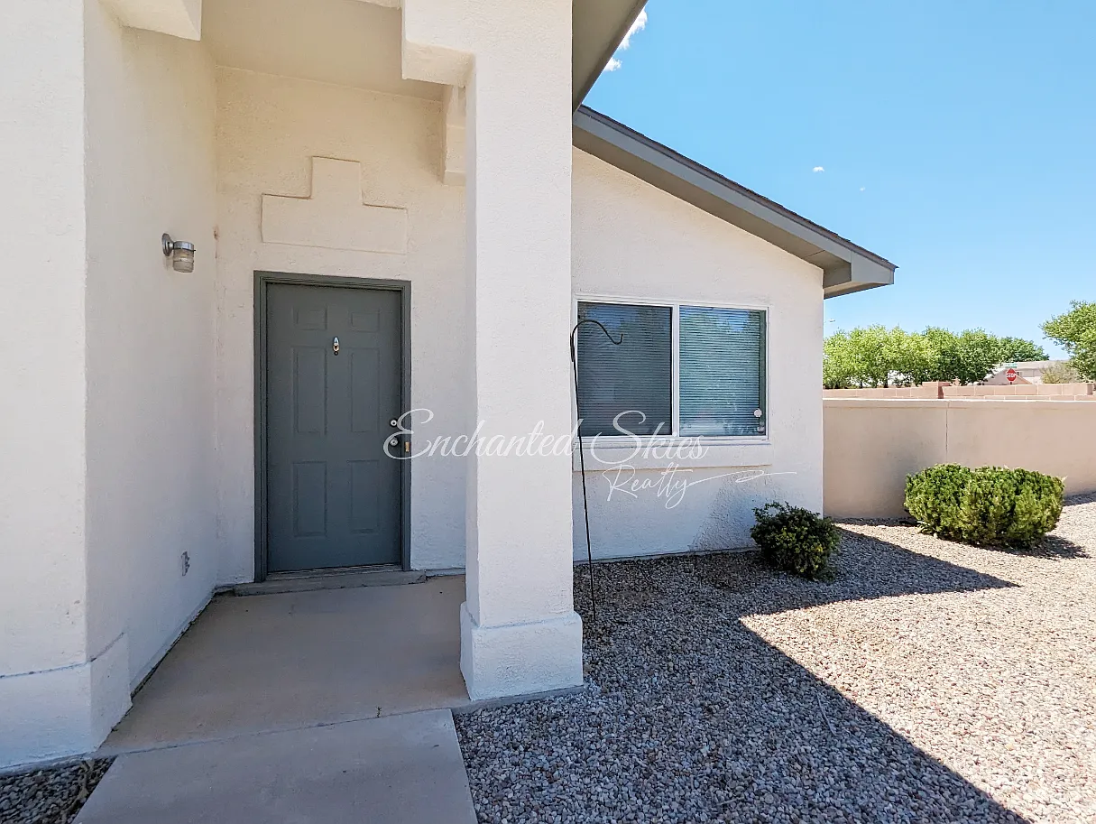 4 bed, 1514 sqft, $2,150 — Photo 2