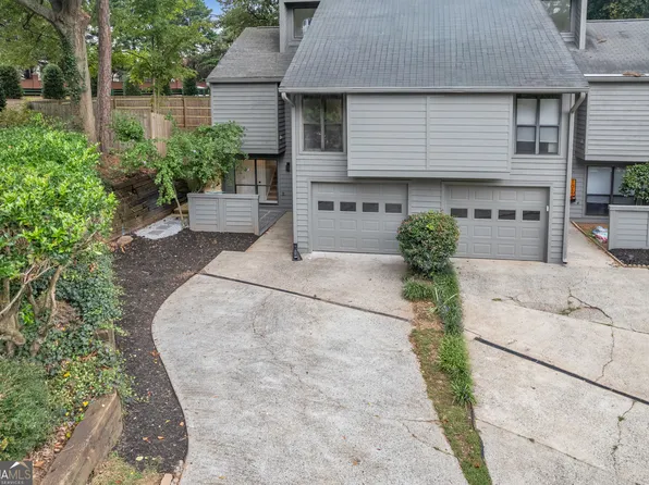 1015 Creatwood Cir SE, Smyrna, GA 30080