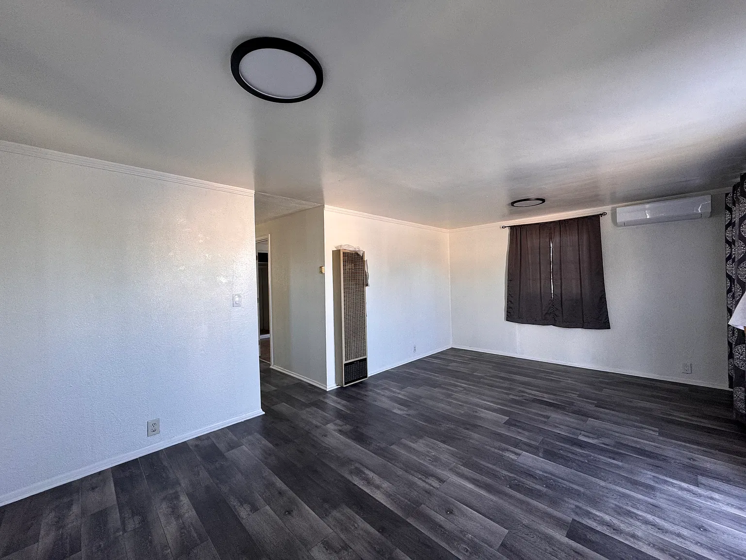 3 bed, 1000 sqft, $2,900 — Photo 3