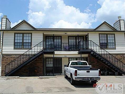 1st image of 8106 Foxfire Ln