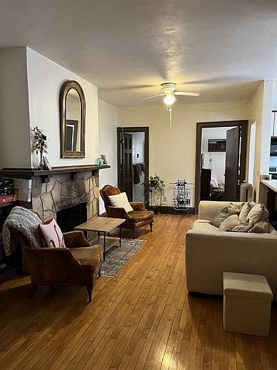 2nd image of 612 Howard Pl #14870031