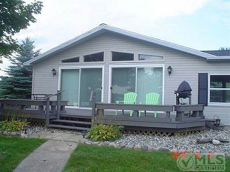 Closer view of deck and main part of house