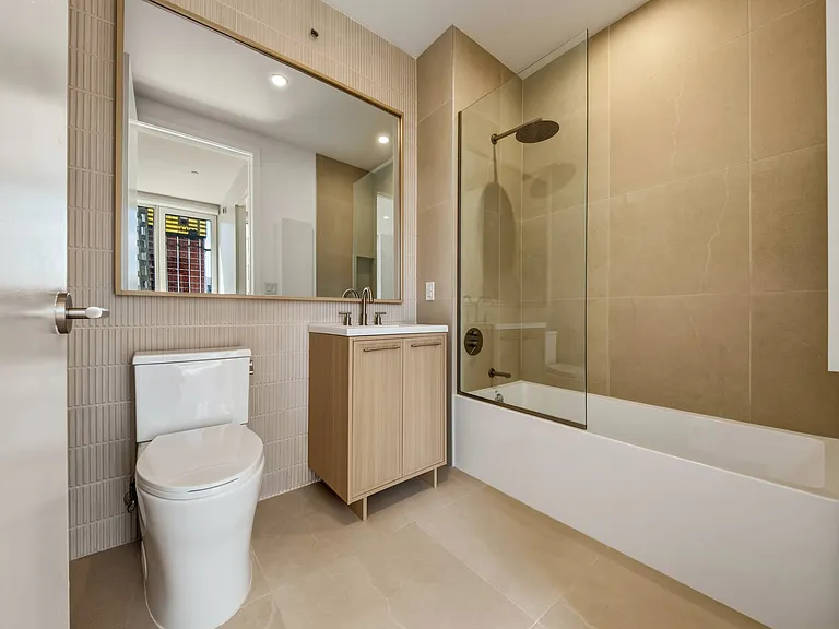250 W 49th St #12703 — Photo 19