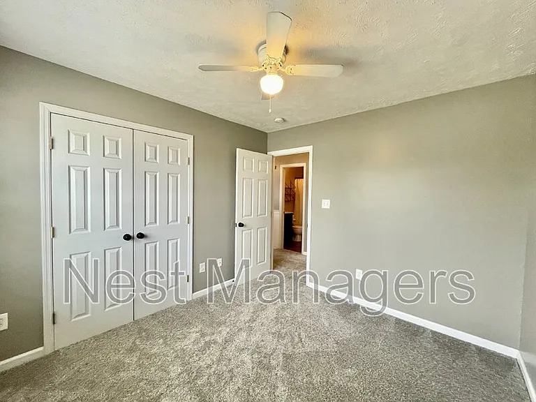 2567 Cameron Woods Ln — Photo 3