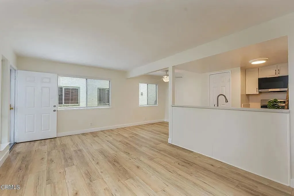 2 bed, 900 sqft, $2,650 — Photo 3