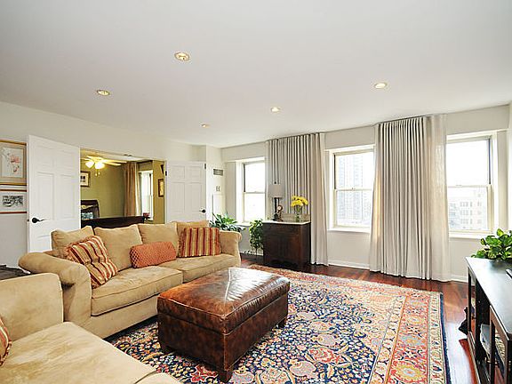 3rd image of 40 E 9th St APT 1101
