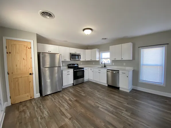 9 Baughman Dr APT 2, Newville, PA 17241