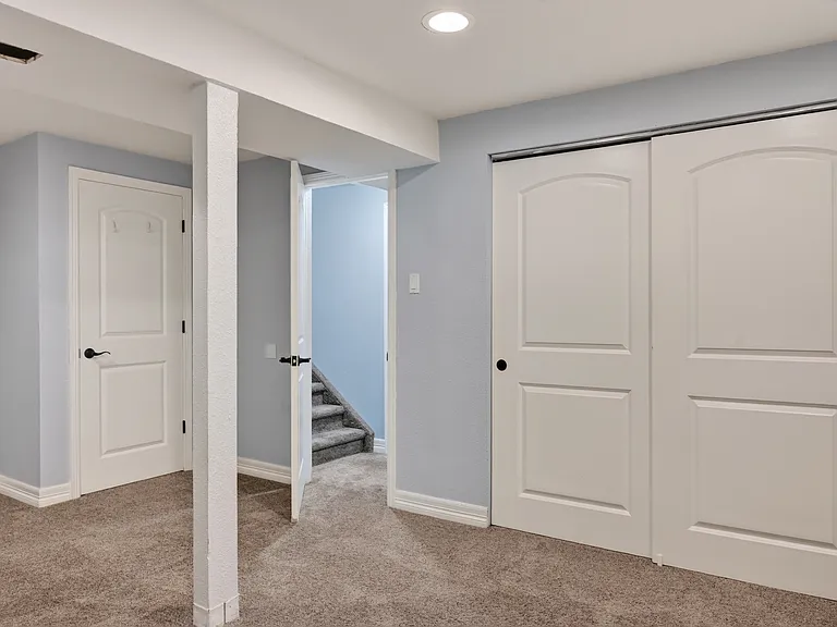 4540 Witches Hollow Ln — Photo 14