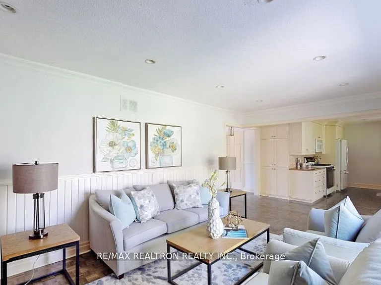 38 Chant Cres — Photo 10