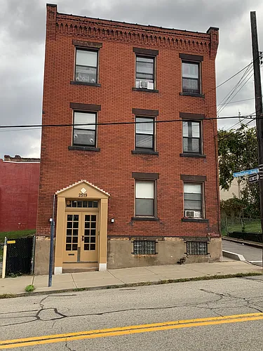 2519 Webster Ave #1 Photo 1